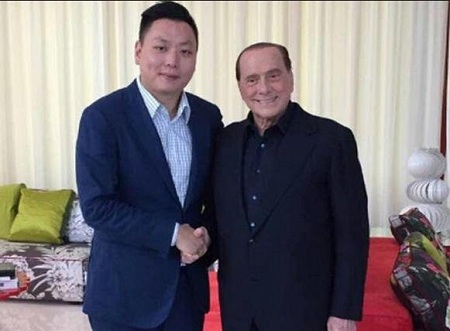 中国古诗里经常有这种诗歌，表现空间的永恒和人的脆弱，昔人已乘黄鹤去，此地空余黄鹤楼。